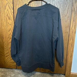 Lululemon Perfectly Oversized Crew - Graphite Grey - Size 8